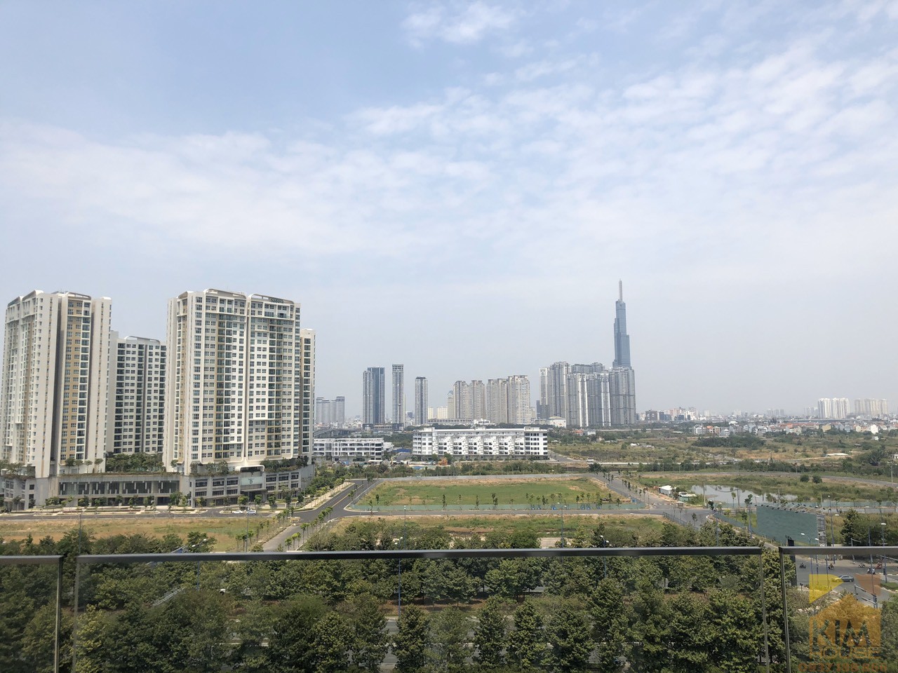 Luxurious spacious and airy apartment for rent at Sarina D2 KIM HOUSE