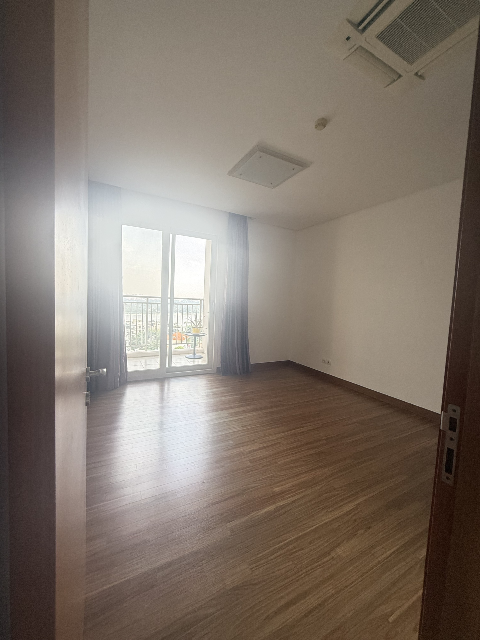 Xi Riverview apartment for rent (4)